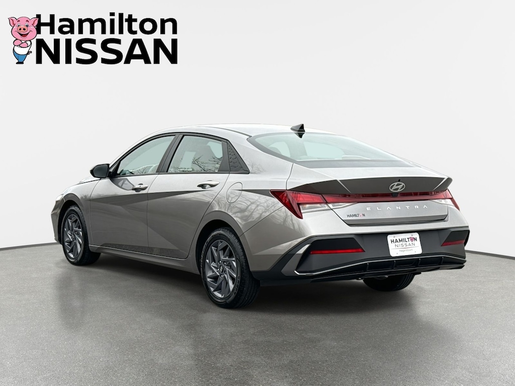 Used 2024 Hyundai Elantra SEL Sedan