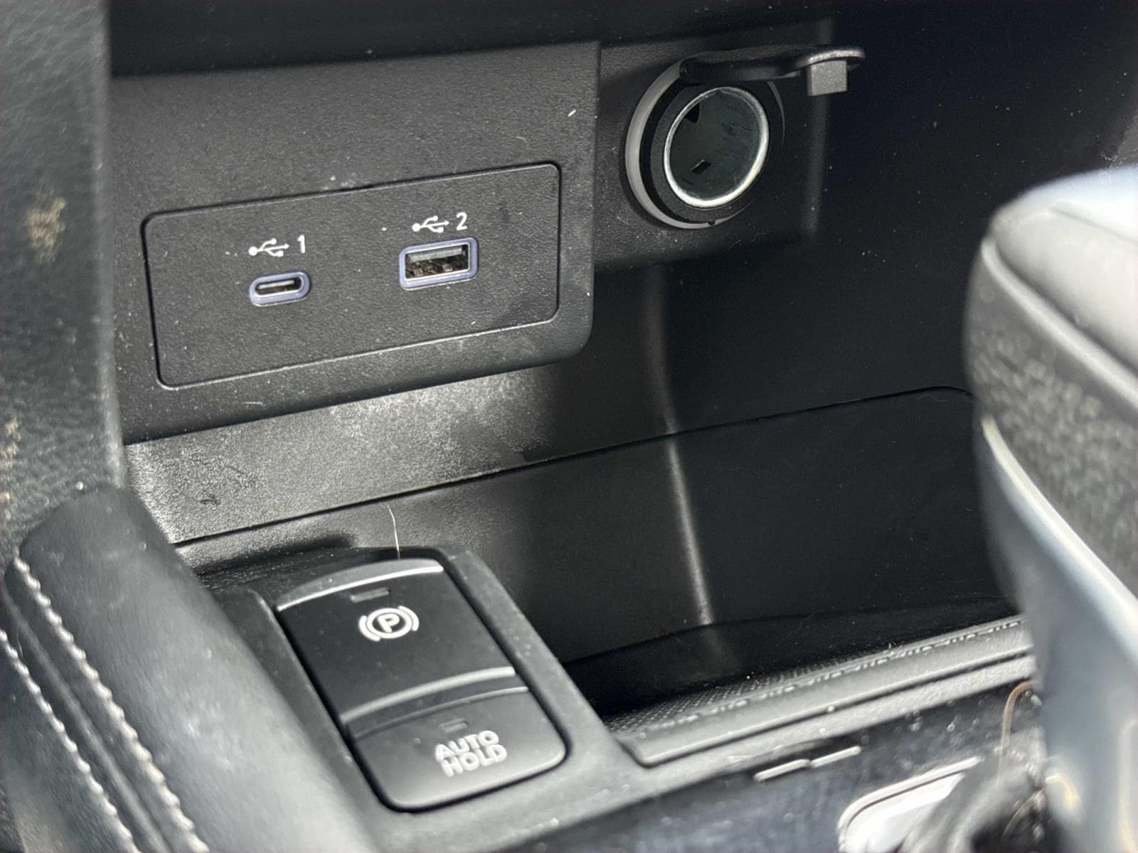 2021 Nissan Kicks SR - Photo 12
