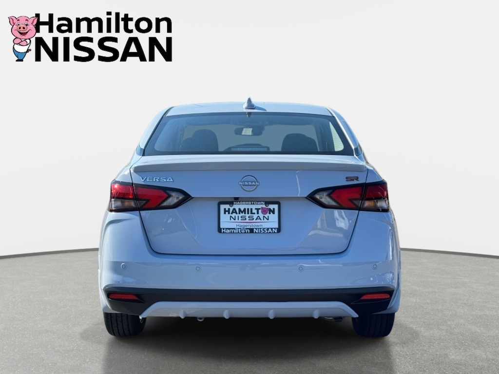 New 2025 Nissan Versa 1.6 SR Sedan