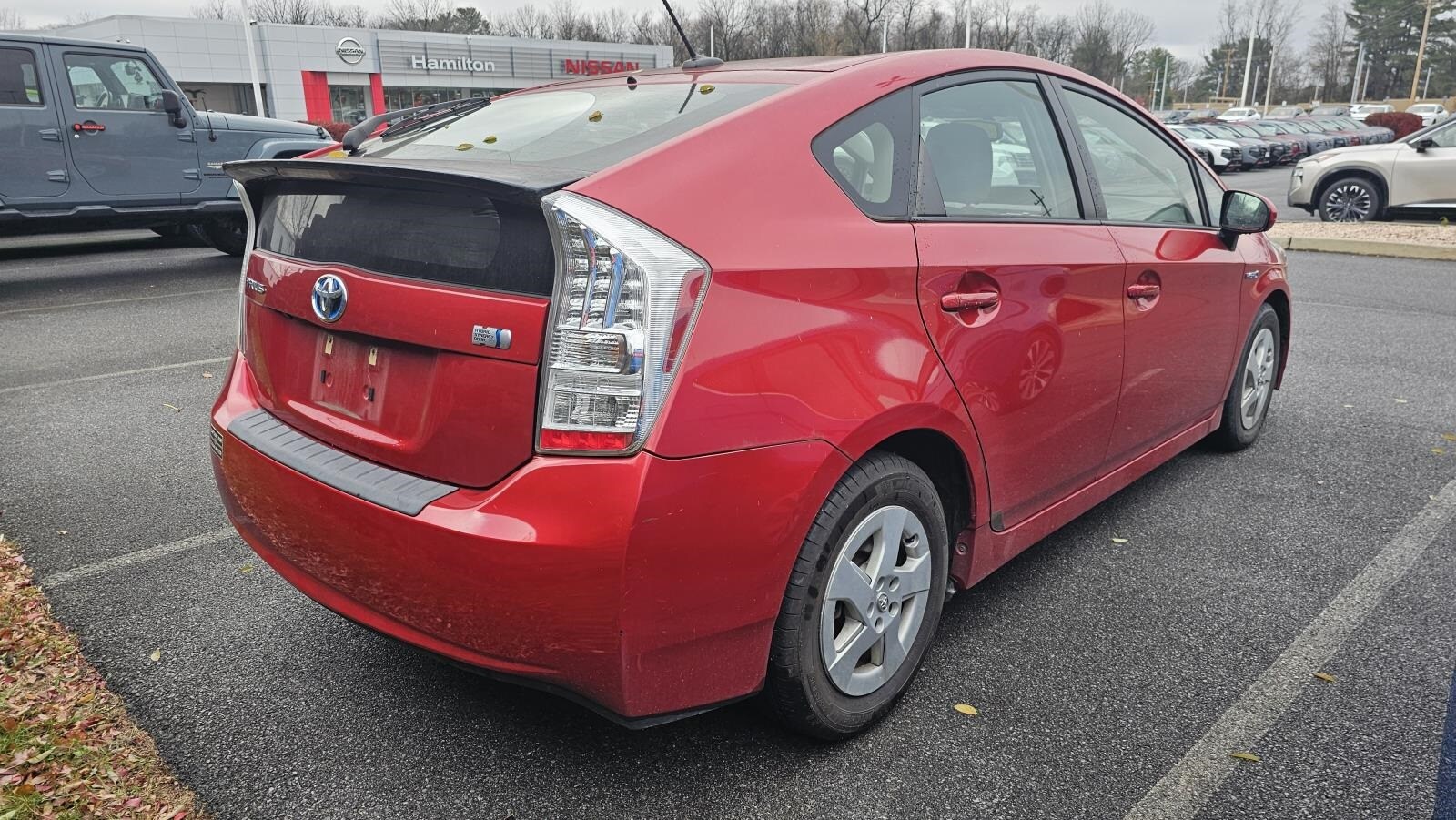 2011 Toyota Prius Three photo 2