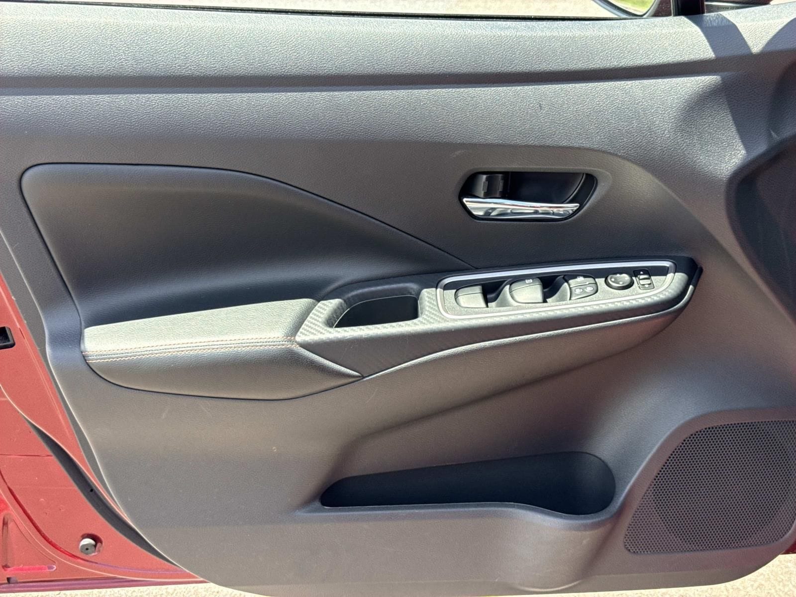 2025 Nissan Versa Sedan SR - Photo 23