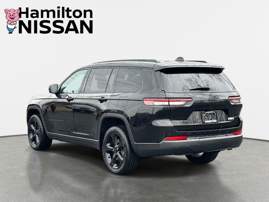 Used 2023 Jeep Grand Cherokee L Laredo SUV