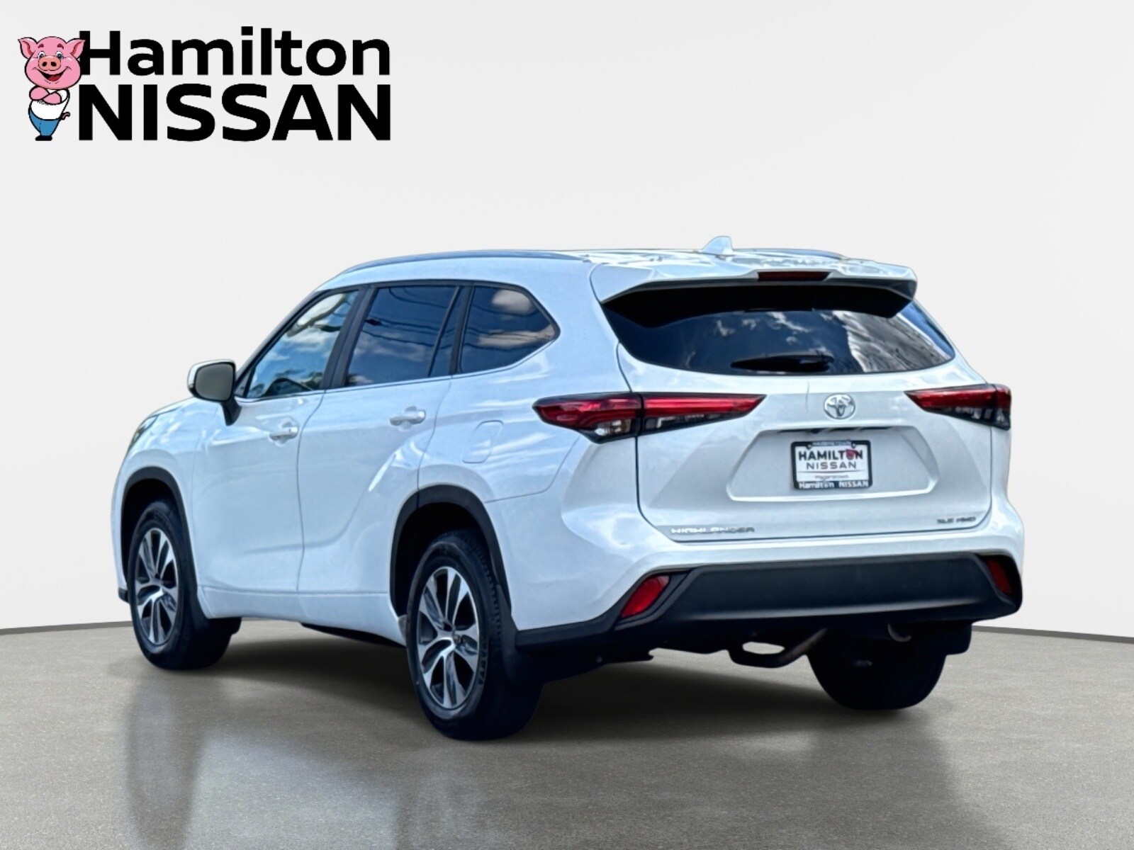 2023 Toyota Highlander L photo 4