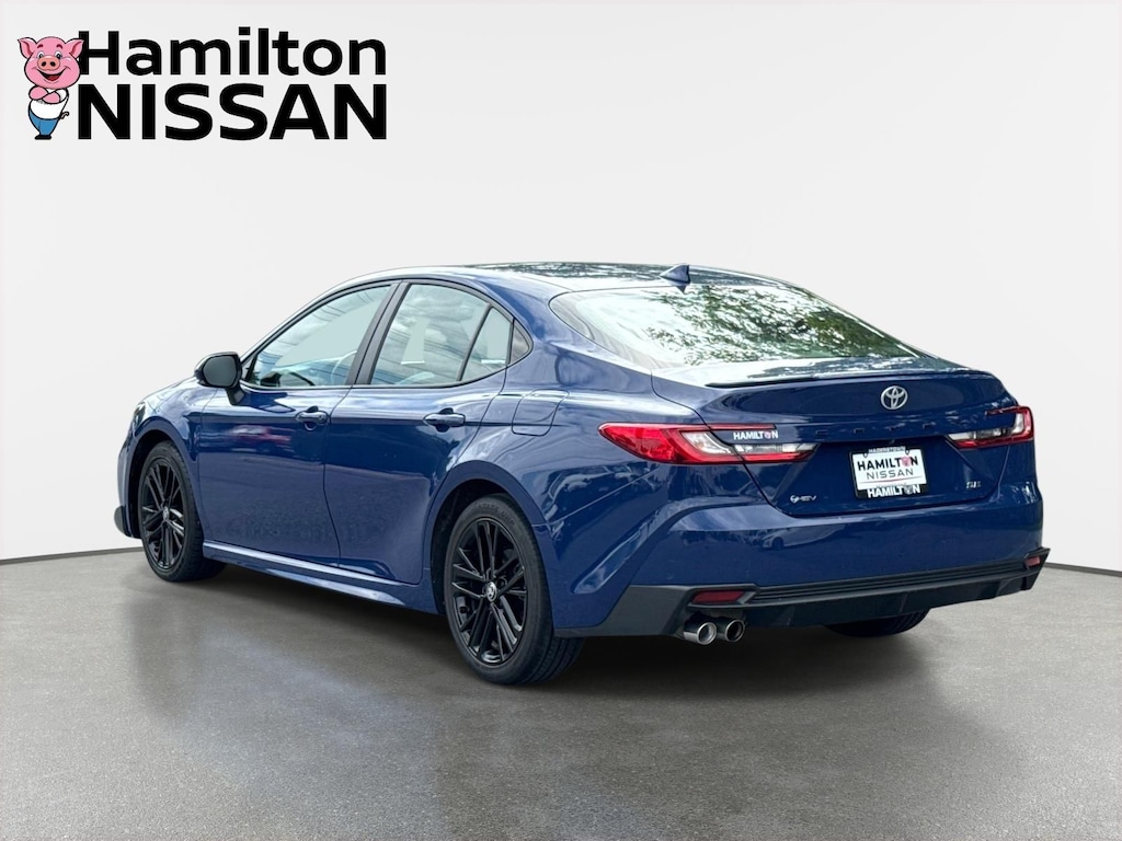 Used 2025 Toyota Camry SE Sedan