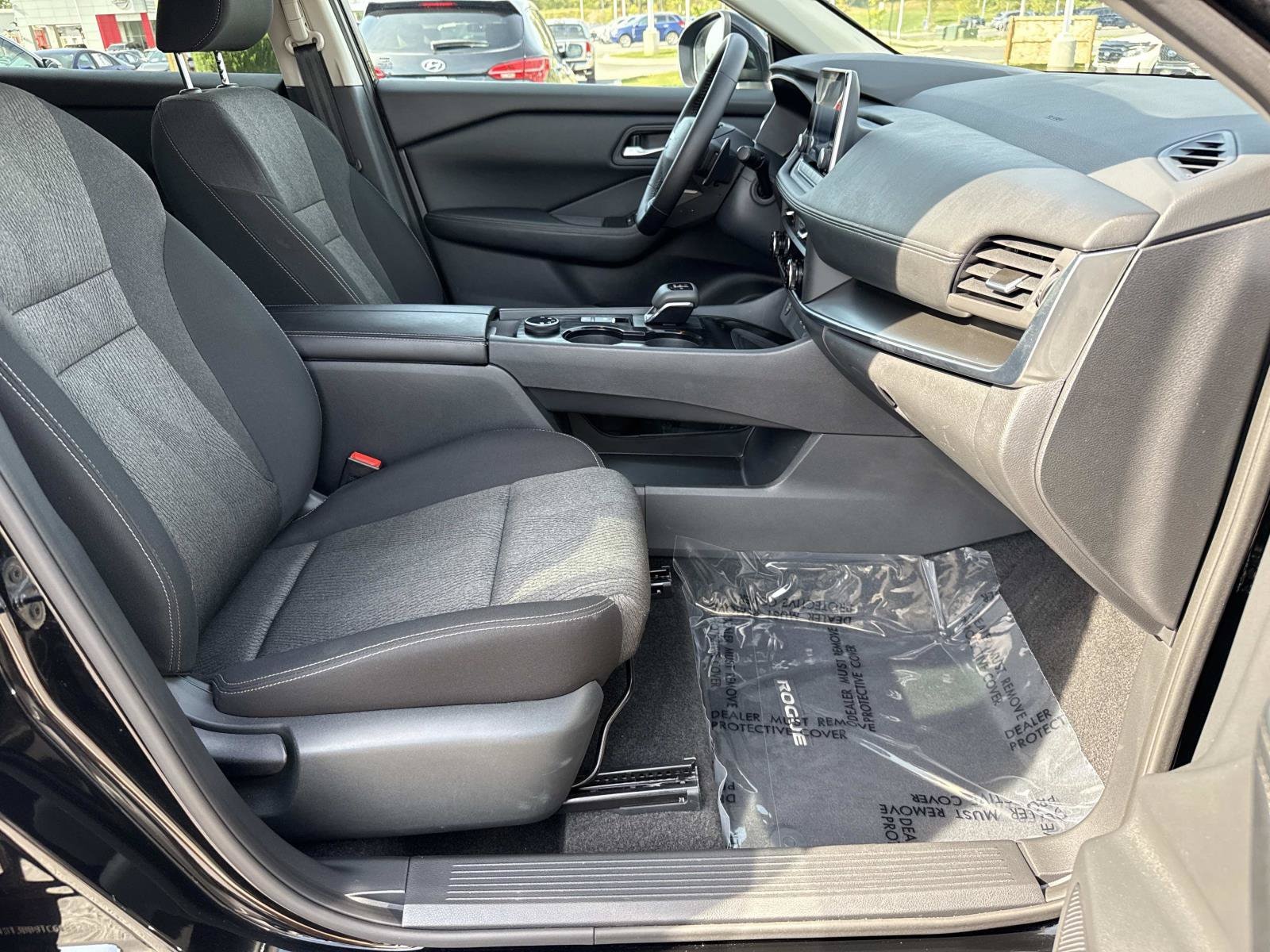 2026 Nissan Rogue SV - Photo 24