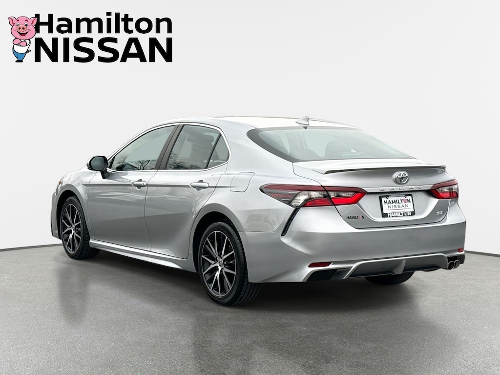 Used 2024 Toyota Camry SE Sedan