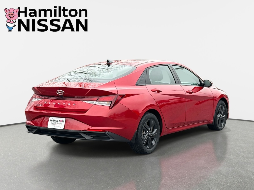 Used 2023 Hyundai Elantra SEL Sedan