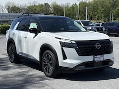 2026 Nissan Pathfinder Platinum SUV