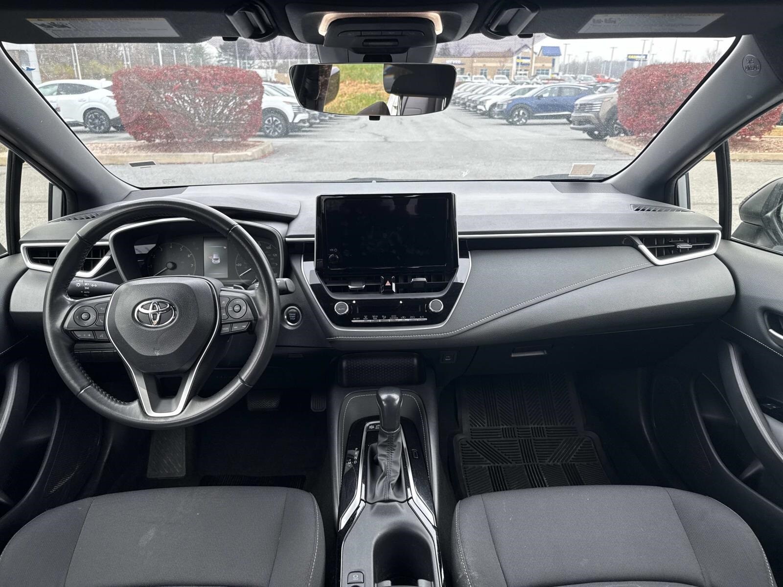 2023 Toyota Corolla SE photo 3