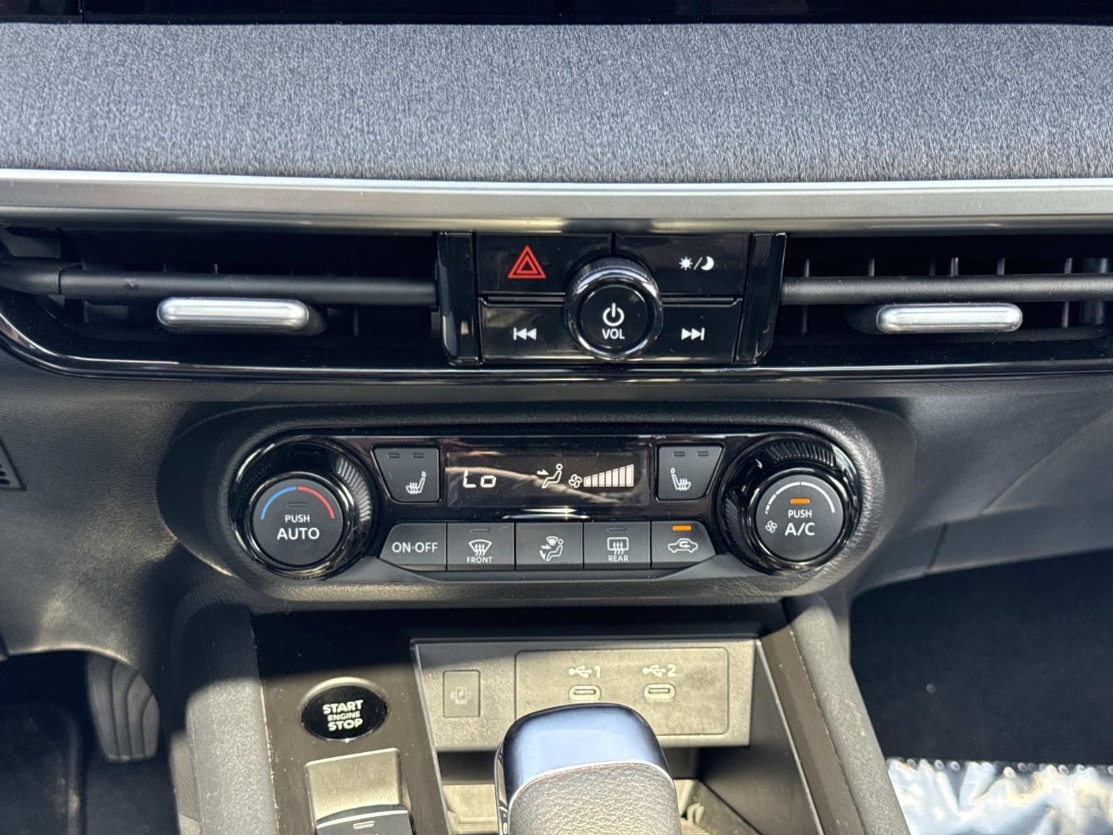 2026 Nissan KICKS SV AWD - Photo 11