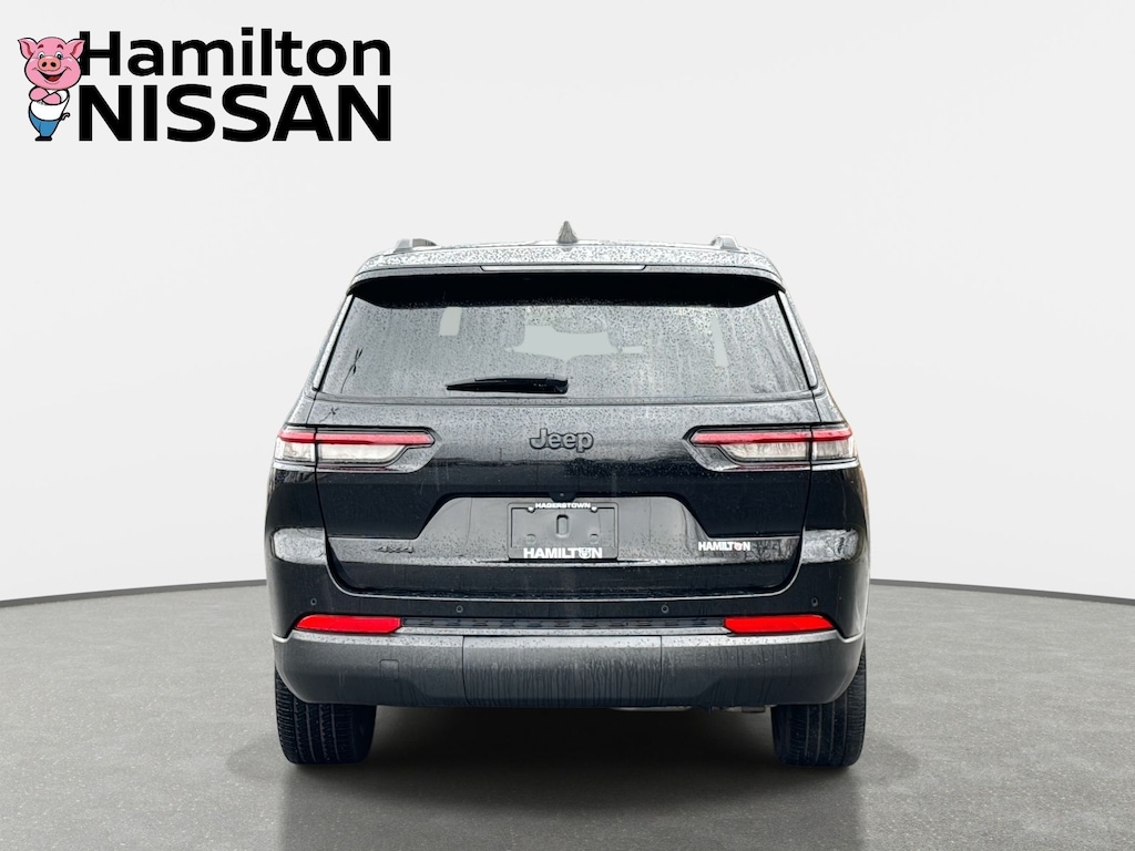 Used 2023 Jeep Grand Cherokee L Laredo SUV