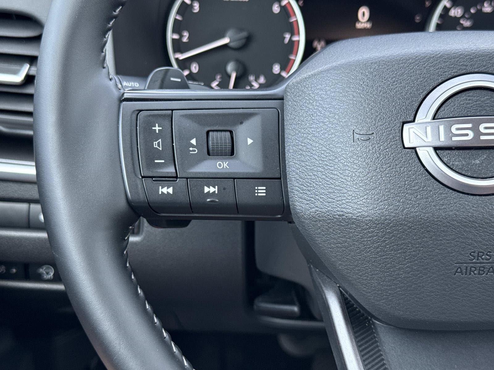 2026 Nissan Rogue SV - Photo 14