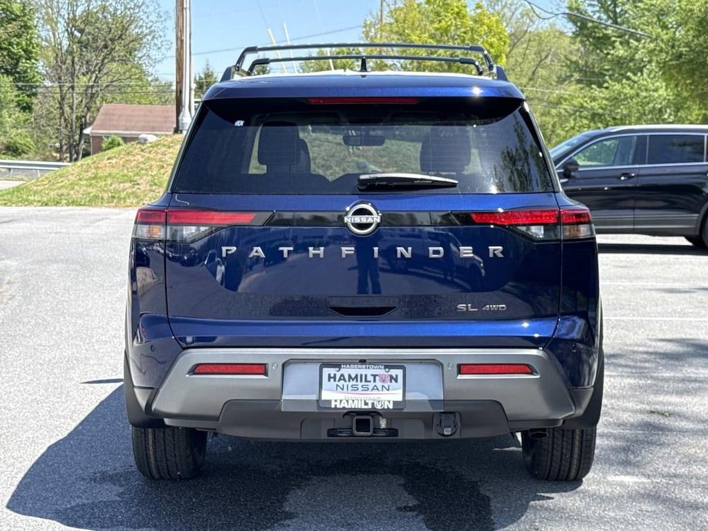 New 2026 Nissan Pathfinder SL SUV