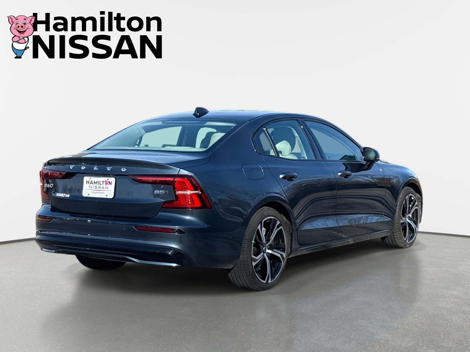 2024 Volvo S60 B5 Ultimate photo 2