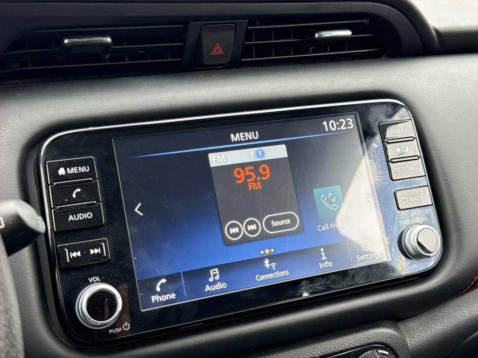 2021 Nissan Kicks SR - Photo 9