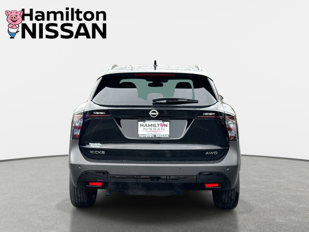 New 2025 Nissan Kicks SV SUV