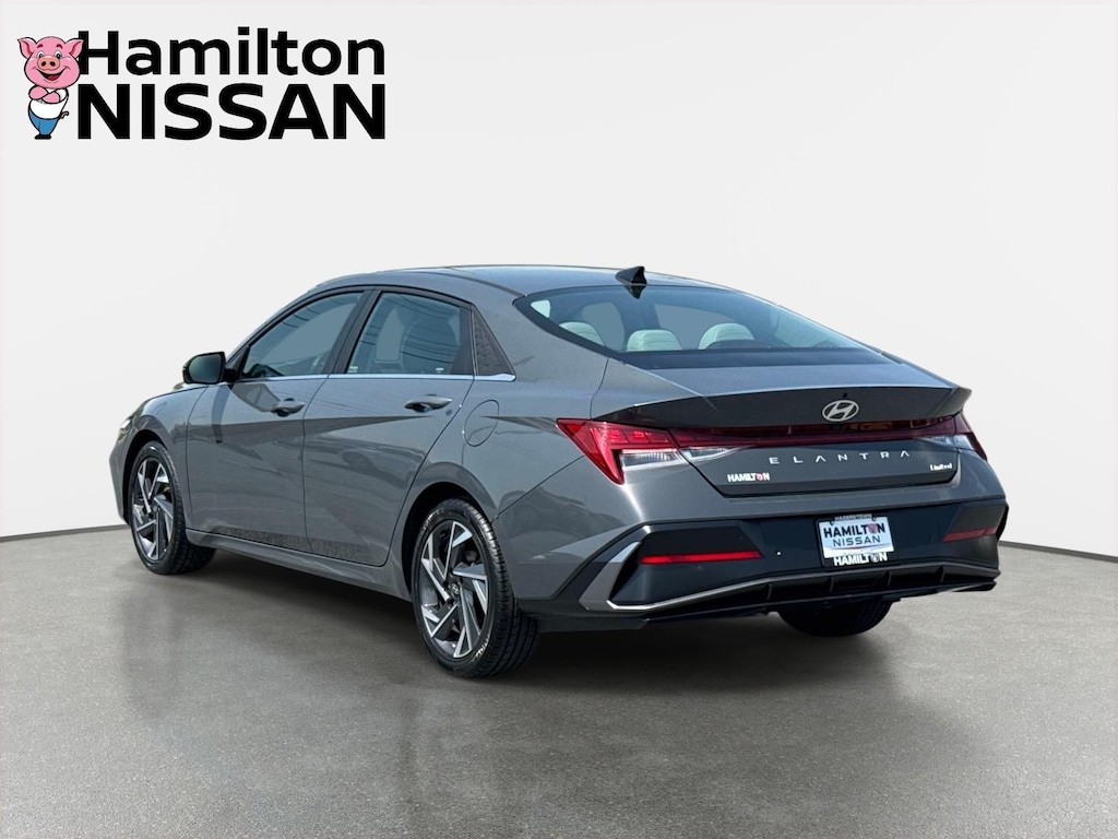 Used 2024 Hyundai Elantra Limited Sedan