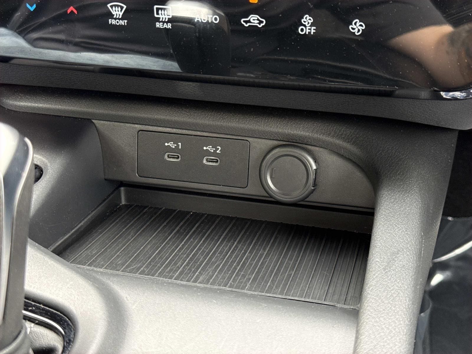 2026 Nissan Sentra SV - Photo 12
