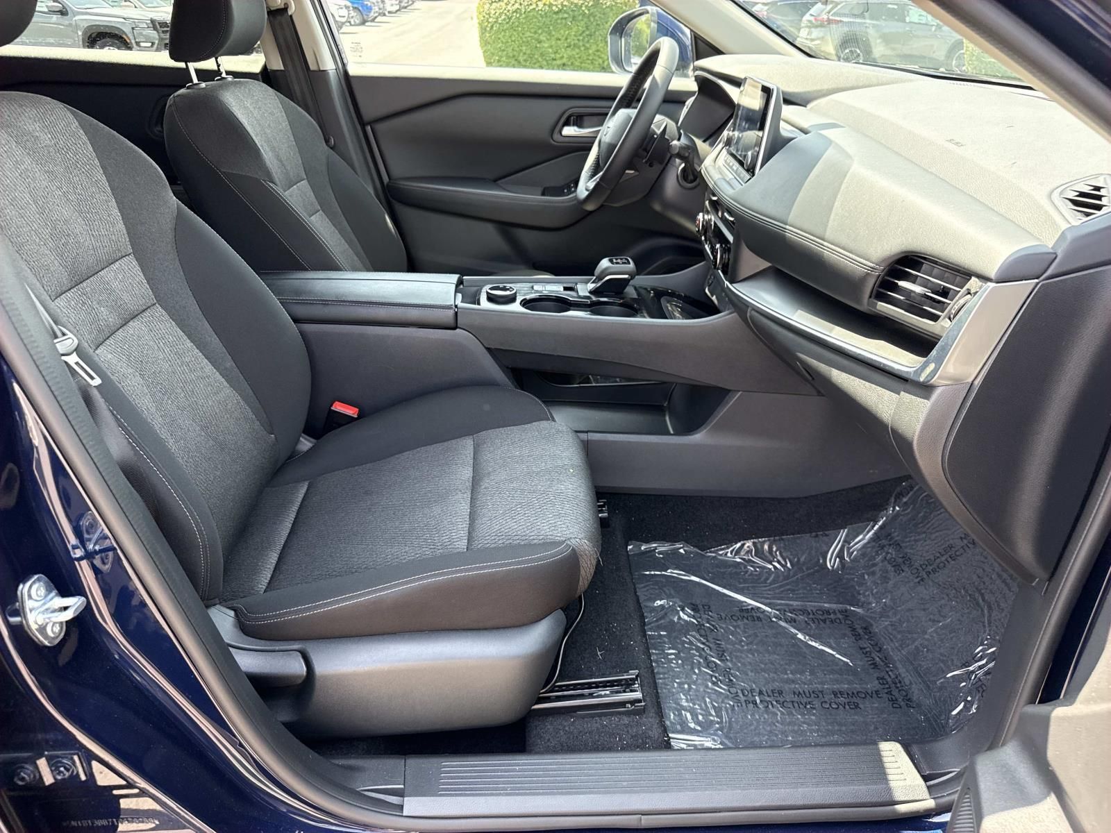2026 Nissan Rogue SV - Photo 25