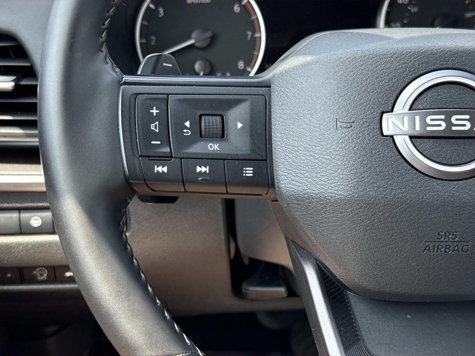 2026 Nissan Rogue SV - Photo 15
