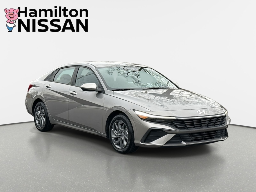 Used 2024 Hyundai Elantra SEL Sedan