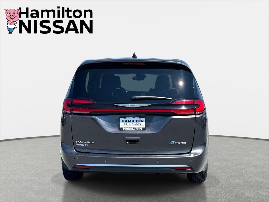 Used 2023 Chrysler Pacifica Plug-In Hybrid Touring L Van Passenger Van