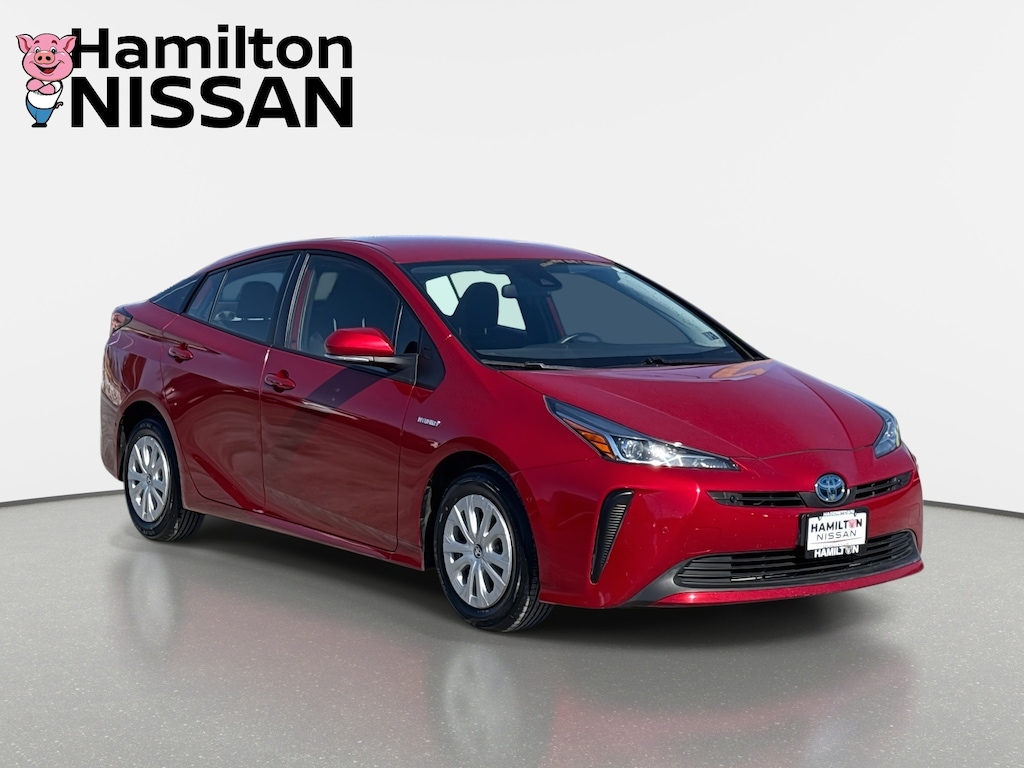 Used 2021 Toyota Prius L Hatchback