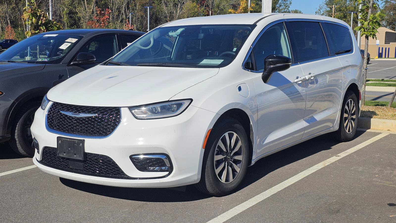 2024 Chrysler Pacifica Plug-In Hybrid
