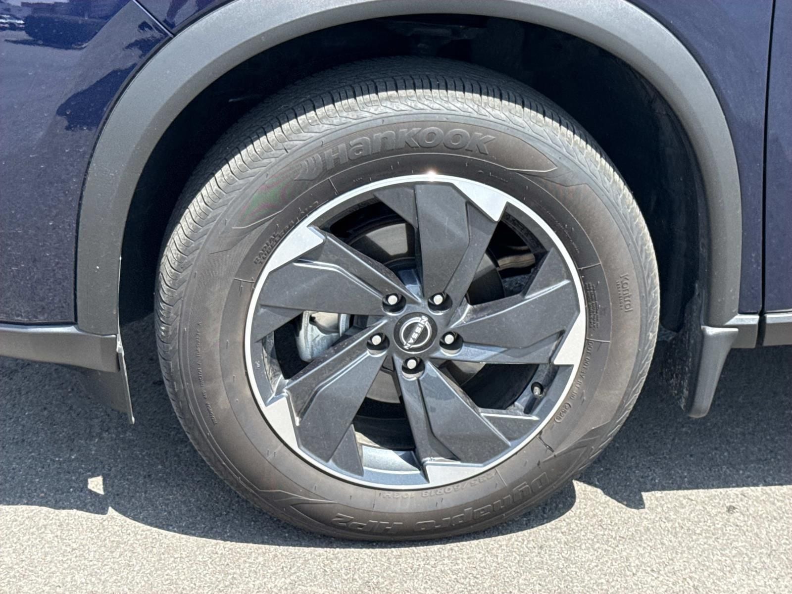 2026 Nissan Rogue SV - Photo 7