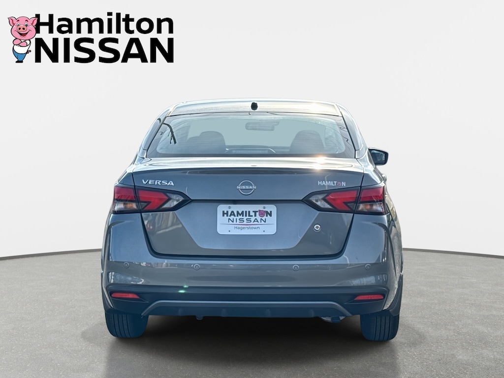 New 2025 Nissan Versa 1.6 S Sedan