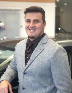 Staff member Nick Snyder from ID_92716c854056