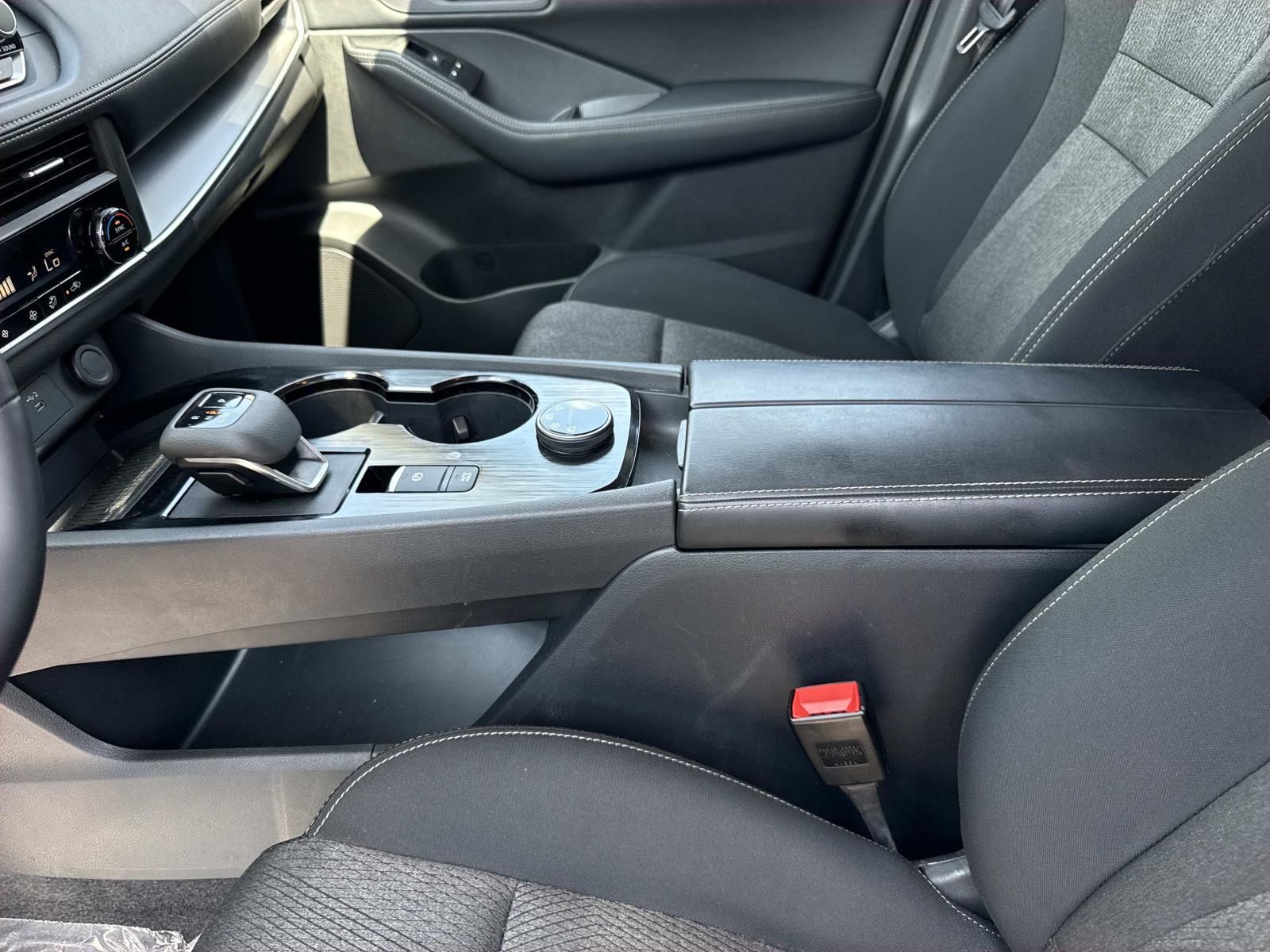 2026 Nissan Rogue SV - Photo 21