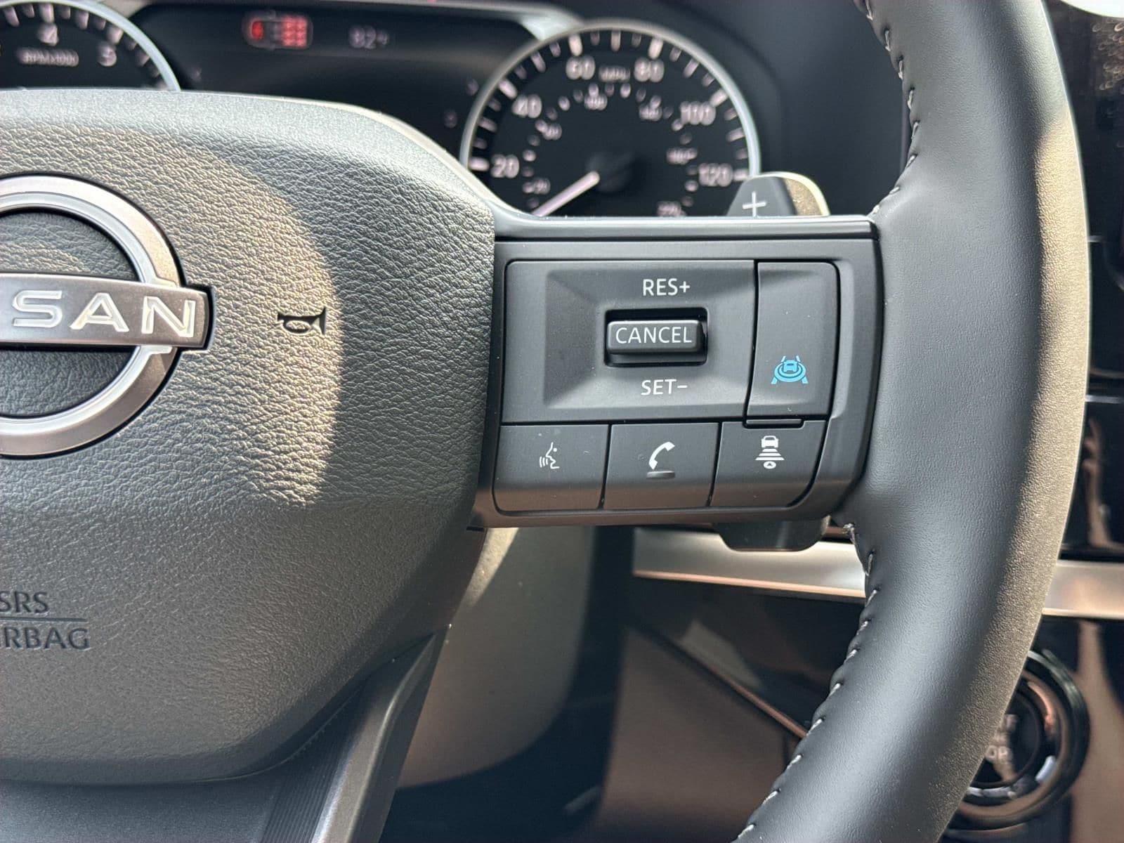 2026 Nissan Pathfinder SV - Photo 14