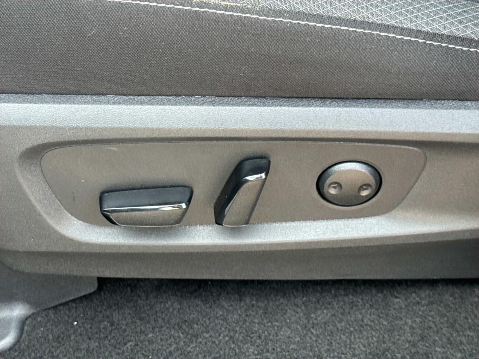 2026 Nissan Pathfinder SV - Photo 22