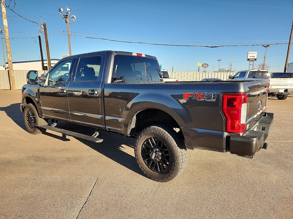 Used 2019 Ford F-250SD Lariat Truck