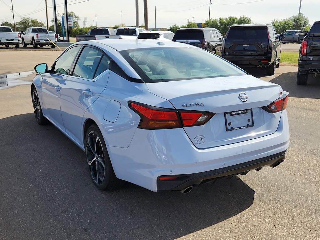 Used 2023 Nissan Altima 2.5 SR Sedan