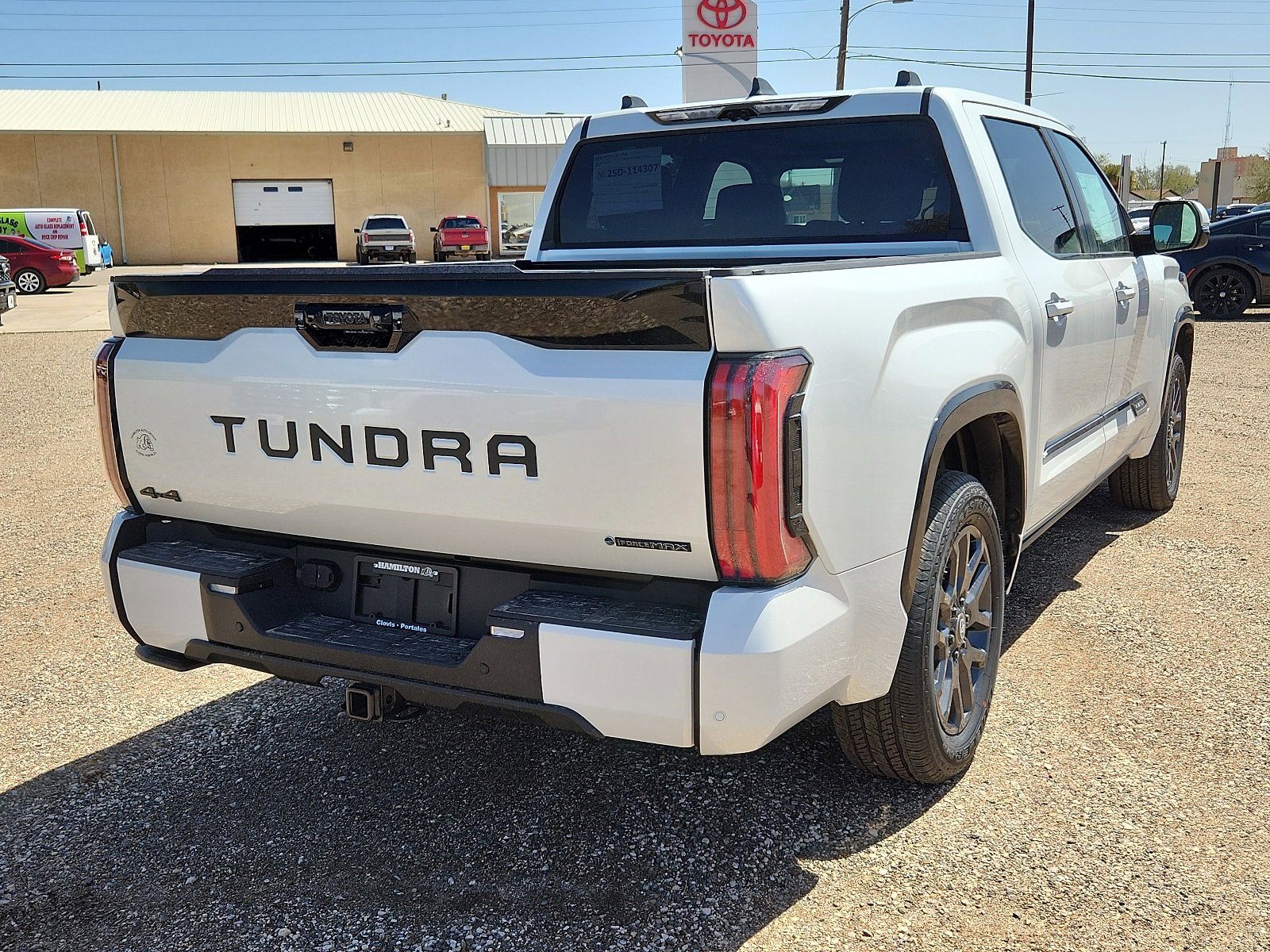 2025 Toyota Tundra Platinum photo 2