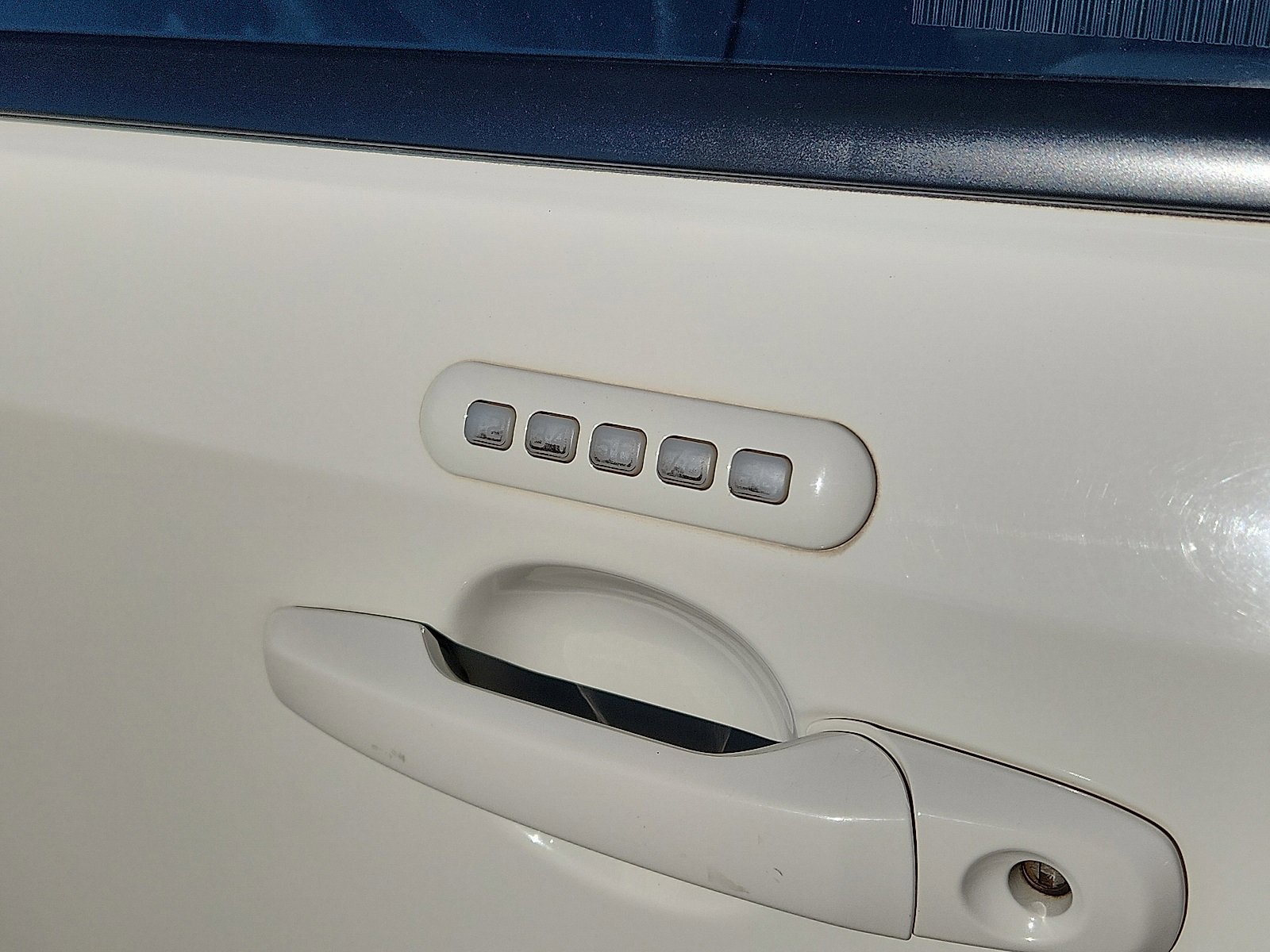 2013 Ford Edge SEL Sport photo 2