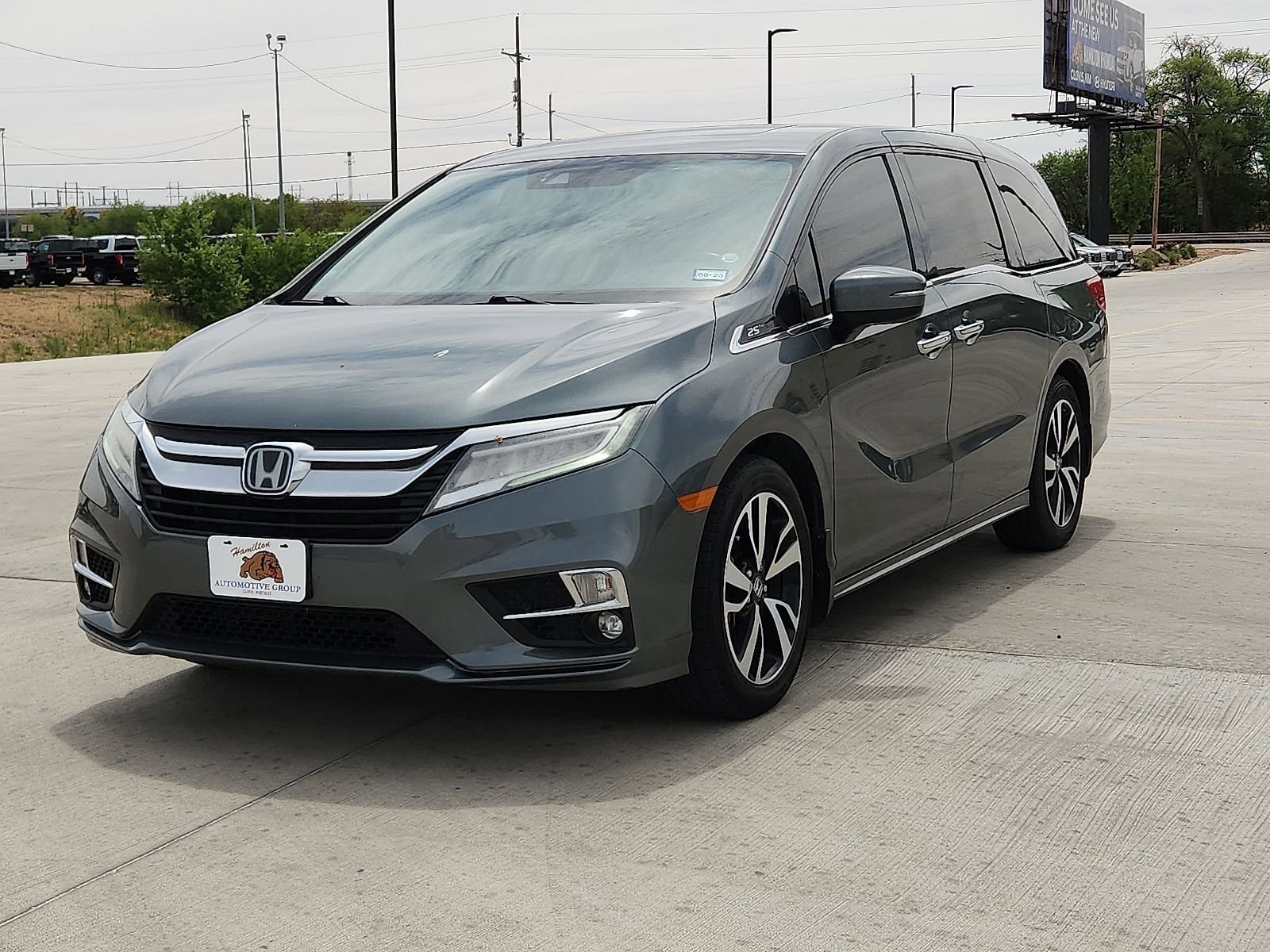 2020 Honda Odyssey Elite's photo