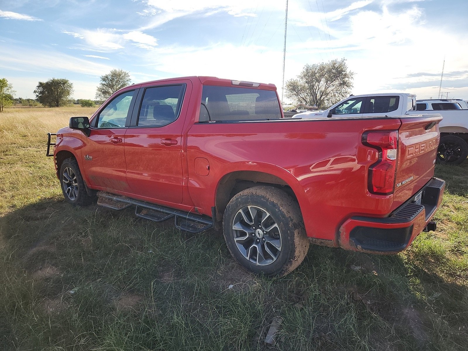 2021 Chevrolet Silverado 1500 RST photo 3