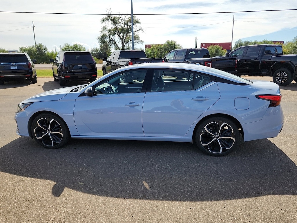 Used 2023 Nissan Altima 2.5 SR Sedan