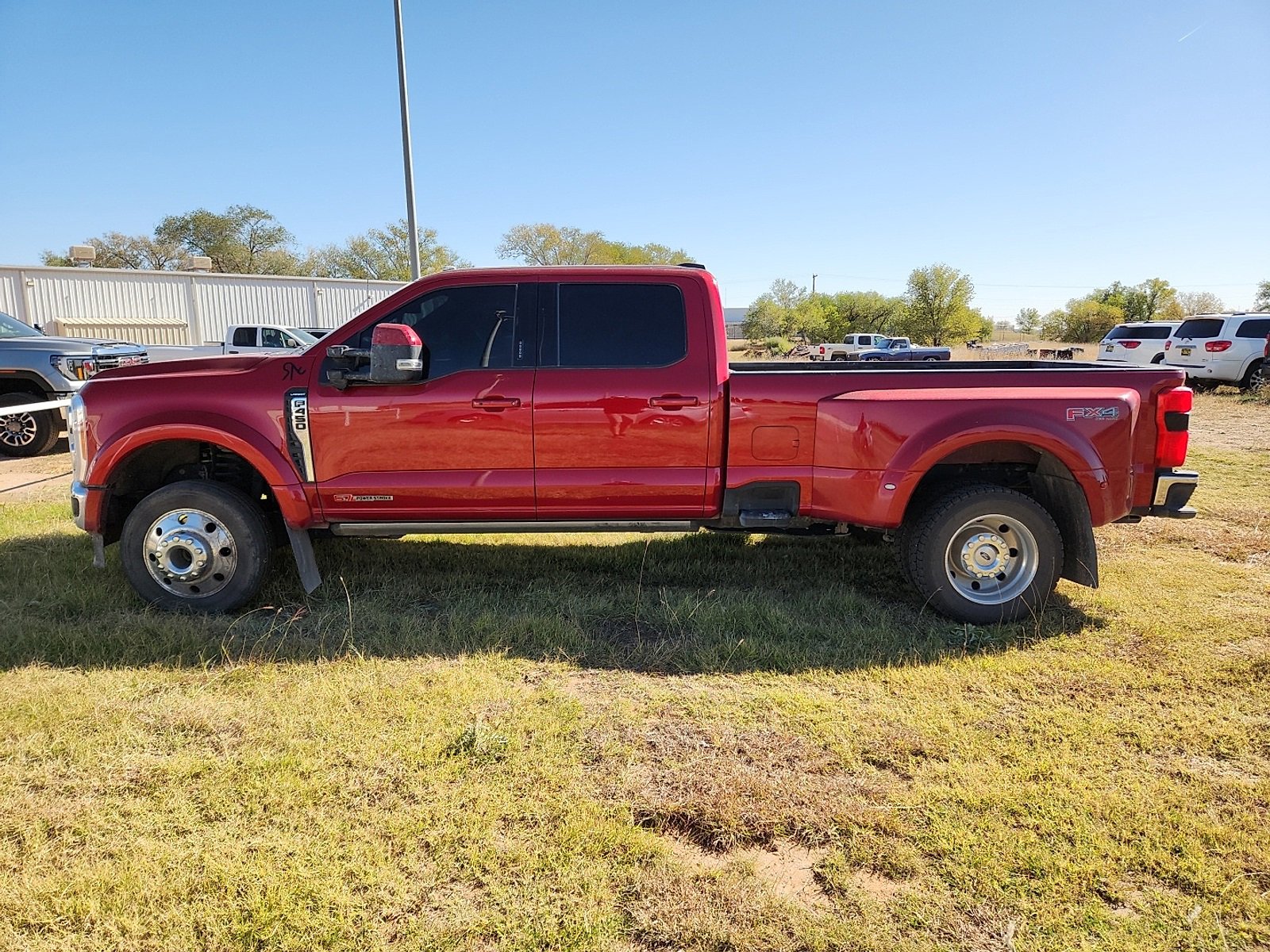 2023 Ford F-450 photo 2