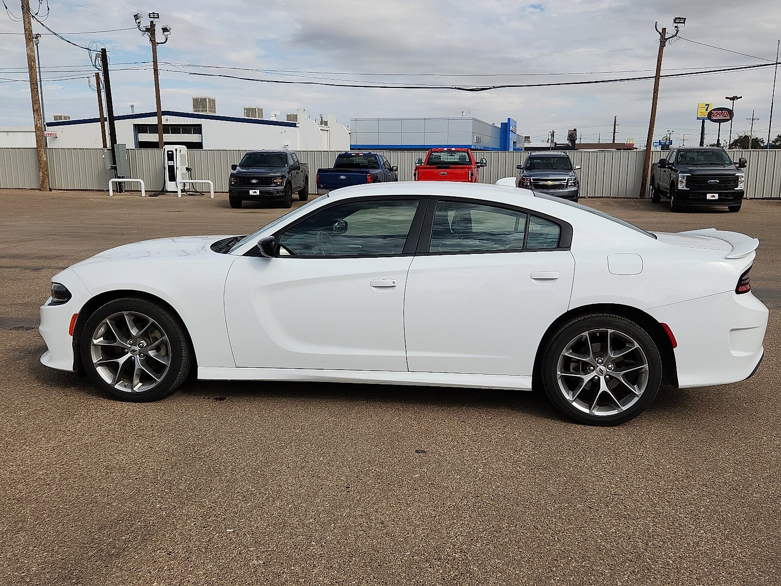 2023 Dodge Charger GT photo 2
