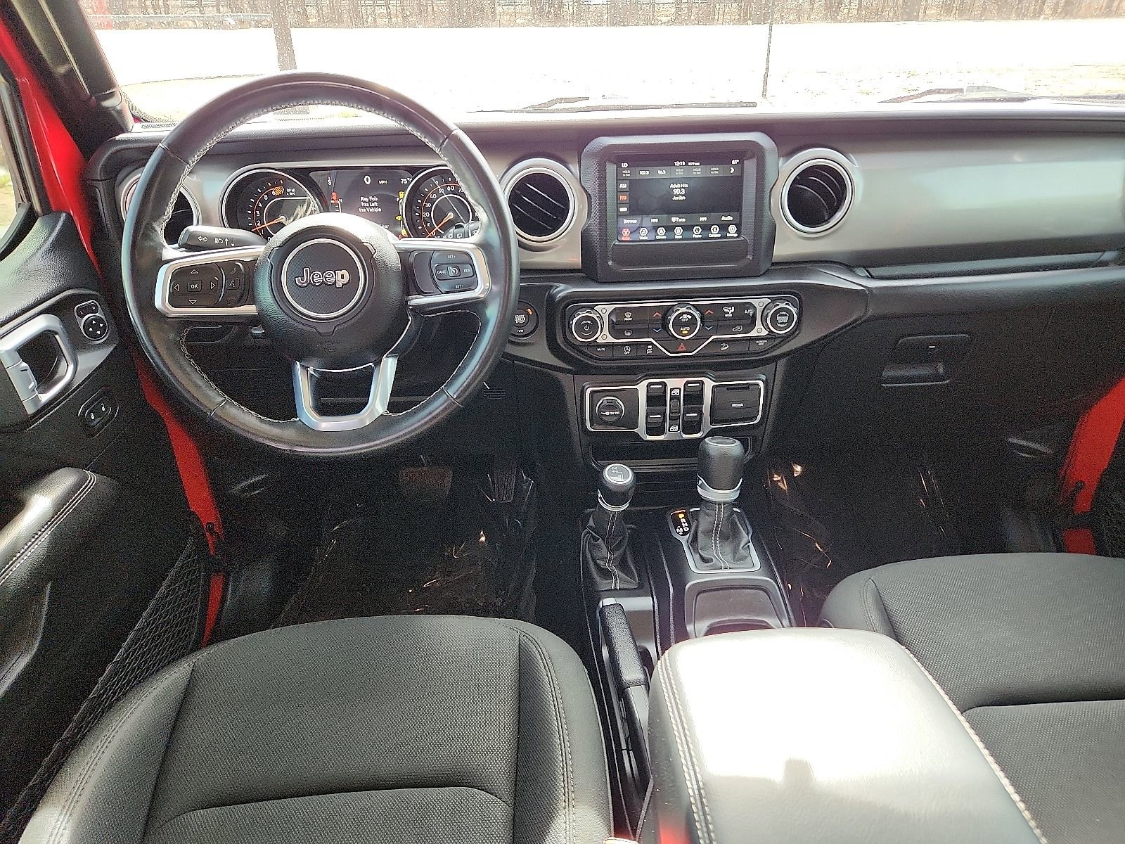 2020 Jeep Wrangler Unlimited Sahara - Photo 9