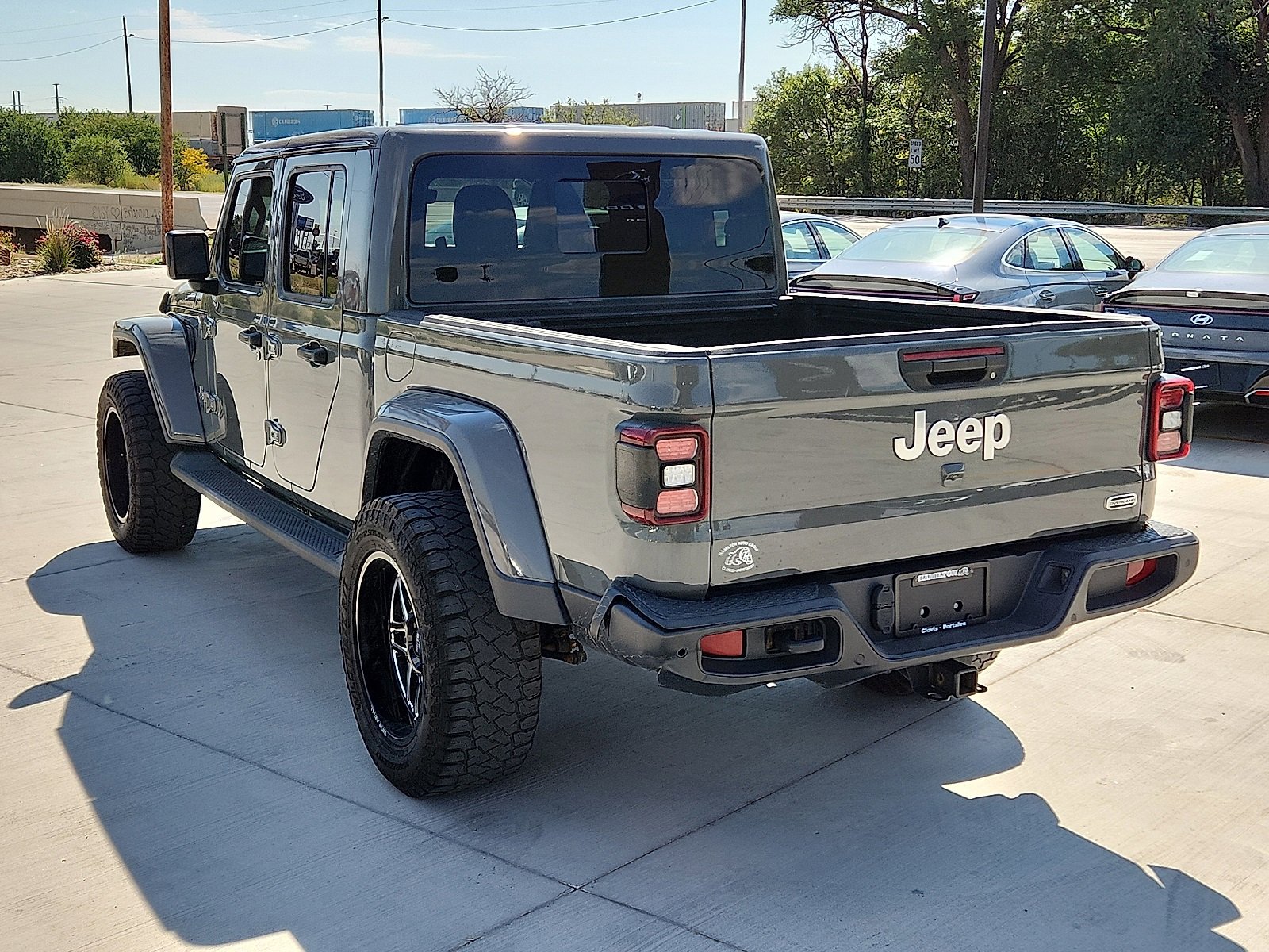 2020 Jeep Gladiator Overland photo 3