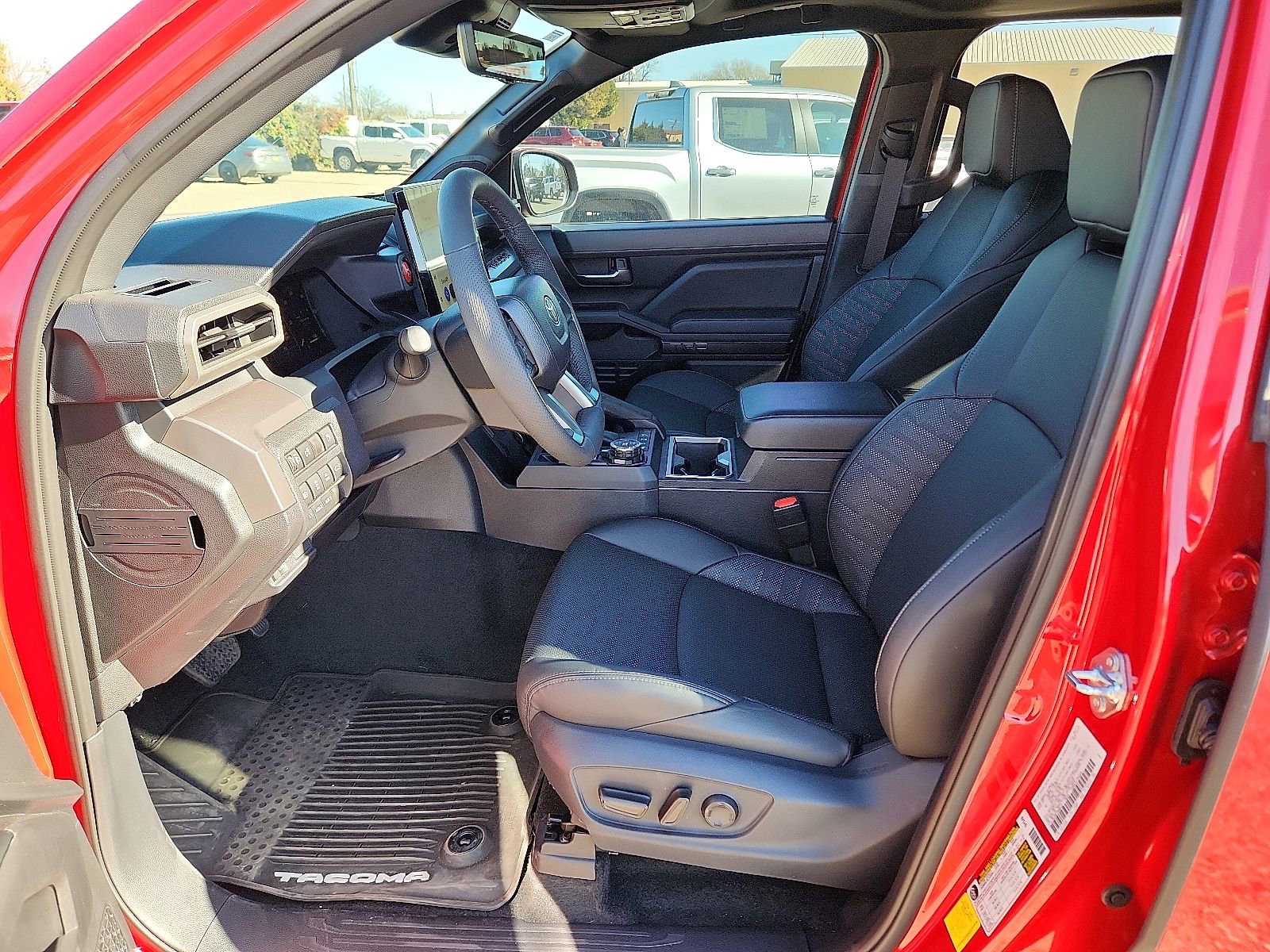 2025 Toyota Tacoma TRD Off Road - Photo 11