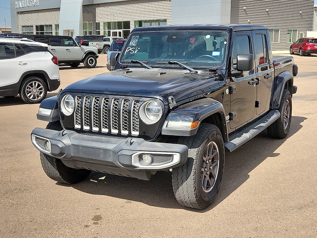 Used 2021 Jeep Gladiator Overland Truck