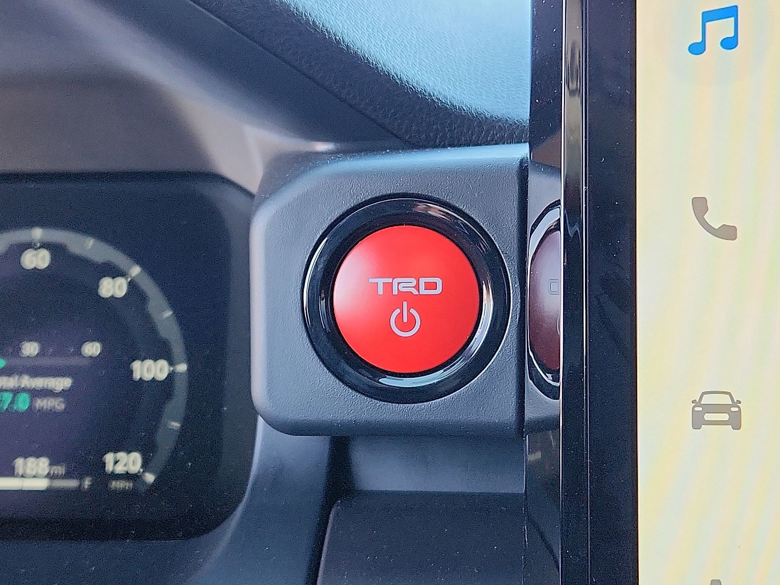 2025 Toyota Tacoma TRD Off Road - Photo 19