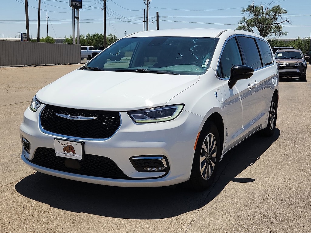 Used 2024 Chrysler Pacifica Hybrid Select Passenger Van