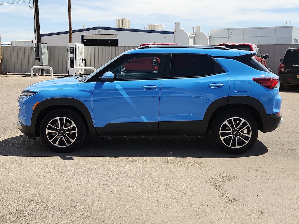 Used 2024 Chevrolet Trailblazer LT Sport Utility